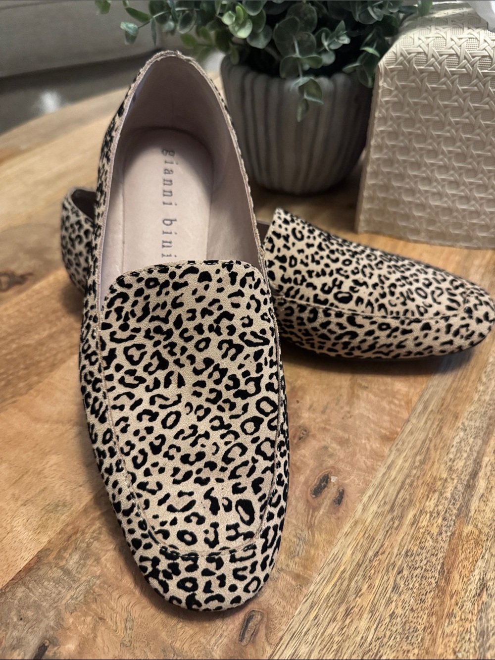 Gianni Bini Leopard Print Slip-On Loafers - Beige & Black Size 9 - Picture 2 of 10